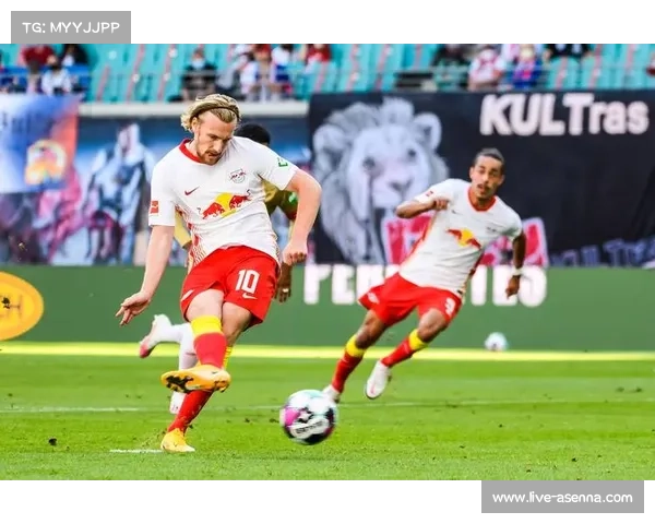 亚特兰大对阵卡利亚里，斯卡马卡状态火热成关键人物