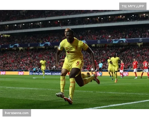 欧冠四分之一决赛次回合,利物浦客场0-0战平本菲卡,总比分1-0晋级。 欧冠四分之一决赛次回合,利物浦客场0-0战平本菲卡,总比分1-0晋级。